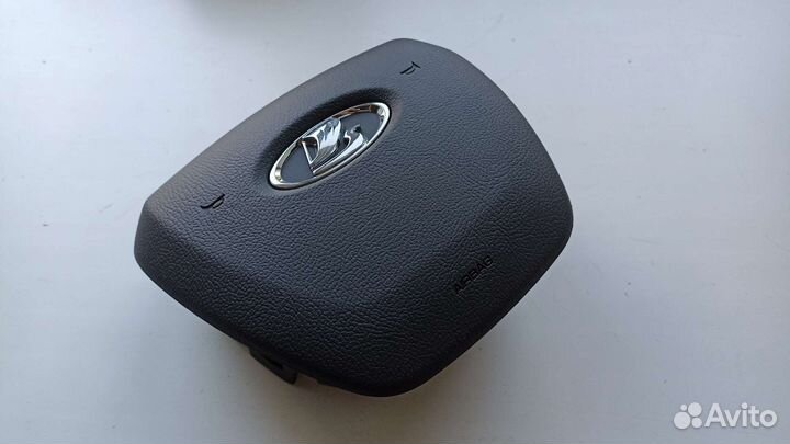 Крышка airbag в руль оригинал ваз Лада Веста