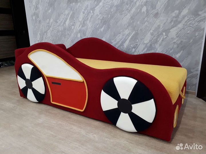 Машина-кровать