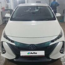 Toyota Prius PHV 1.8 CVT, 2017, 47 000 км, с пробегом, цена 2 400 000 руб.