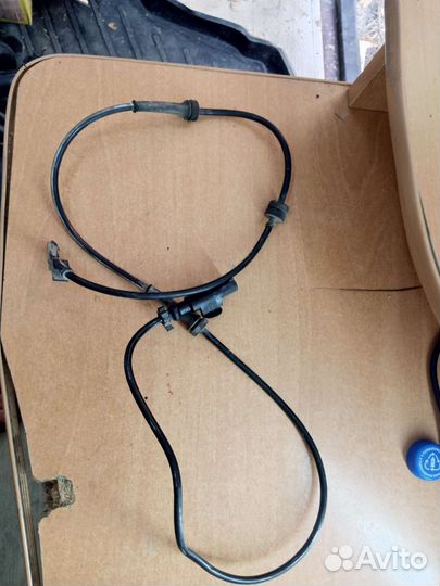 Датчик абс Ниссан ноут Е 11