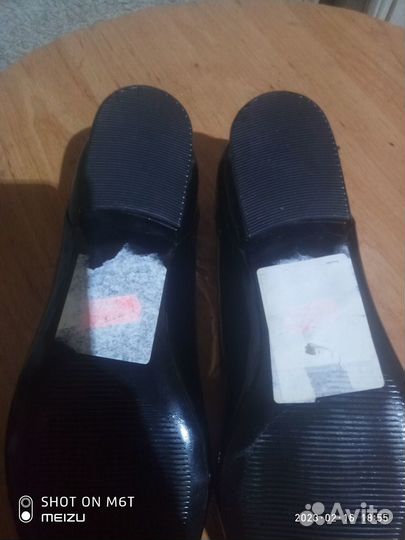 Туфли женские 35 размер черные