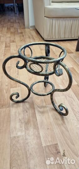 Кашпо для цветов ковка