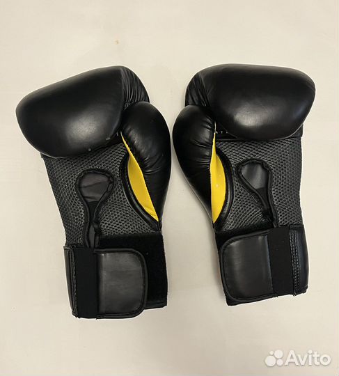 Боксерские перчатки Everlast Elite 8 oz