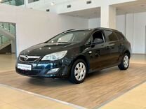 Opel Astra 1.6 AT, 2011, 199 867 км, с пробегом, цена 899 000 руб.