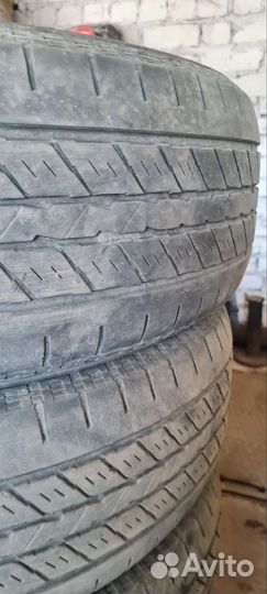 Jinyu YS71 235/65 R17 104S