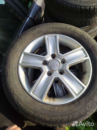 Диски volkswagen t5 R16 хорошее состояние