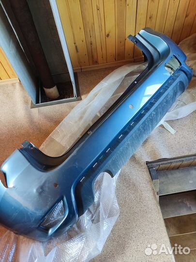 Задний бампер Nissan Terrano 2018 с повреждением