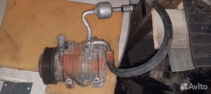 Компрессор кондиционера 2AZ-FE