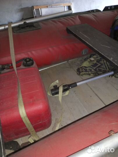 Лодка с мотором