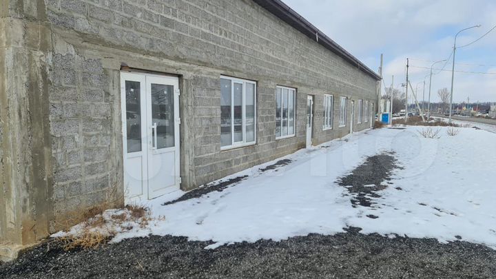 Здание, 400 м²