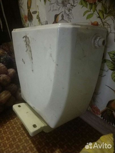 Бачок для унитаза бу