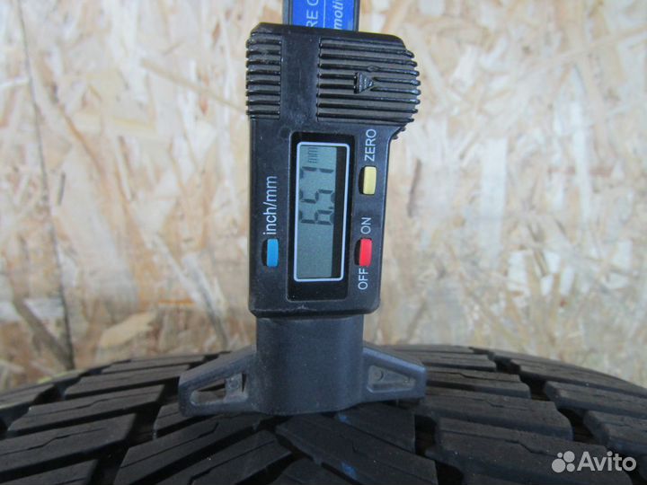 Bridgestone Weather Control A005 275/40 R19