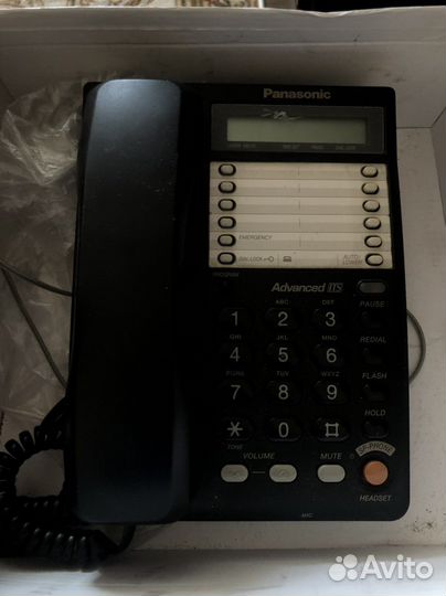 Старый телефон