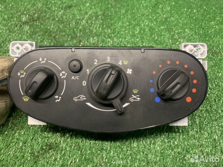 Блок управления климат контролем Лада Ларгус