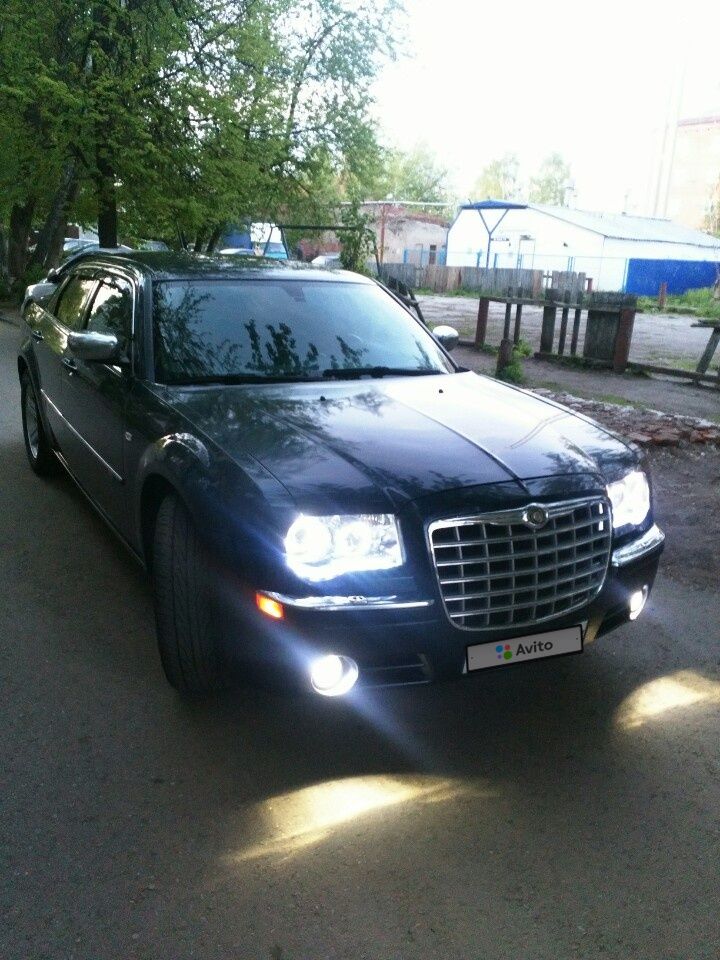 Chrysler 300C: фото владельца