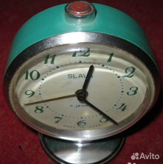 Часы будильник Слава cccр