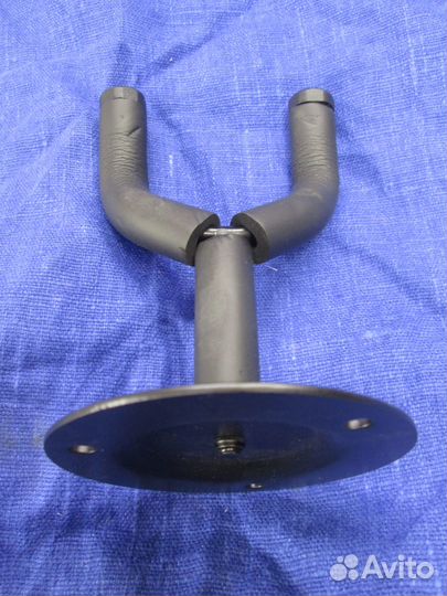 Настенный держатель для гитары Dekko JR-606