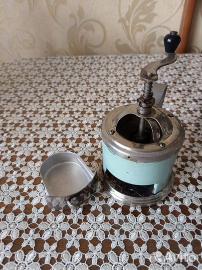 Кофемолка ручная СССР