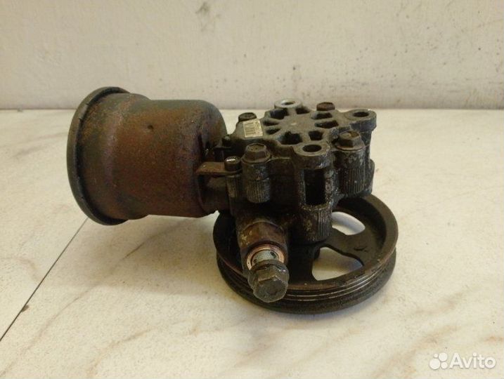 Насос гидроусилителя руля Toyota Vitz 1SZ-FE 1999