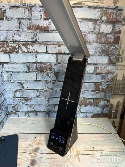 Зарядное устройство Apple 5в1(Лампа настольная)