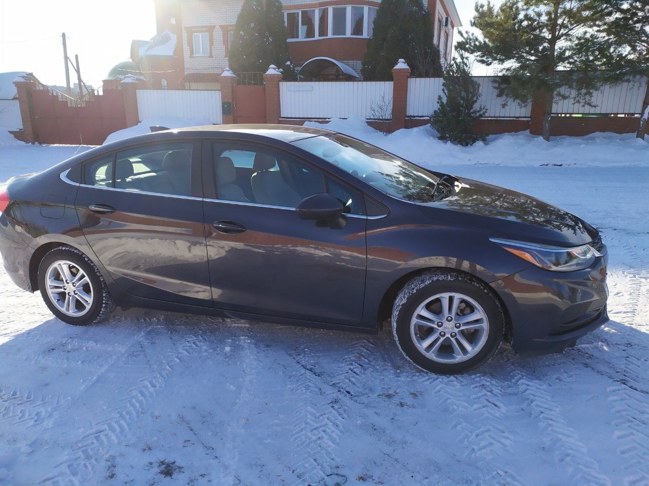 Chevrolet Cruze: фото владельца