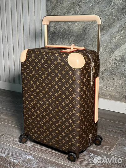 Чемодан Louis Vuitton