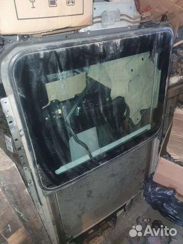 Люк задний MMC Delica