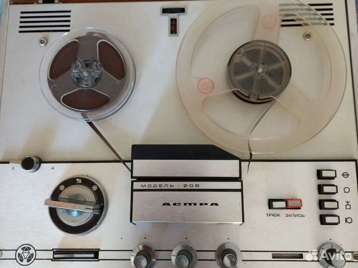 Катушечный магнитофон