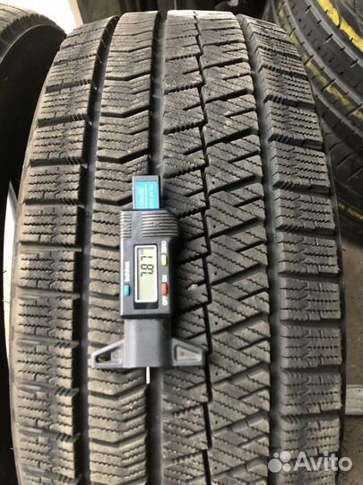 Bridgestone Blizzak VRX2 225/45 R18 91Q
