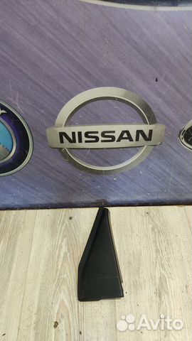 Накладка молдинг двери Nissan qashqai J10 Лев