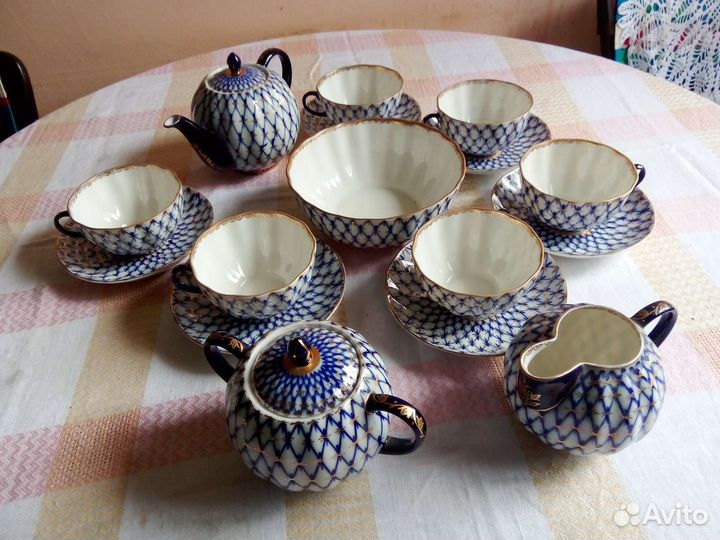 Набор столовой посуды на 6 персон