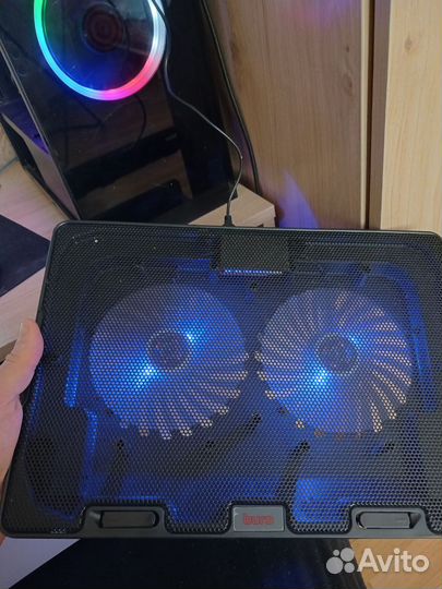 Подставка с охлаждением для ноутбука