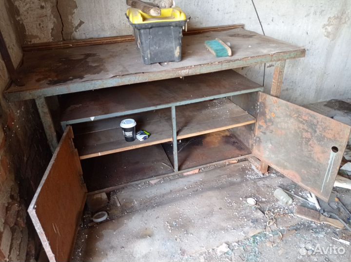 Стол слесарный верстак