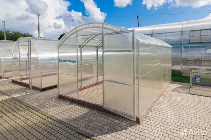 Теплица прямостенная