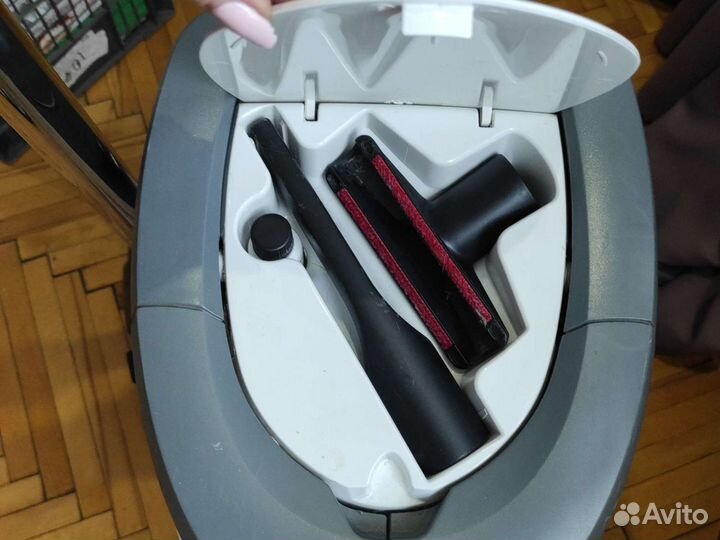 Пылесос с аквафильтром Kercher