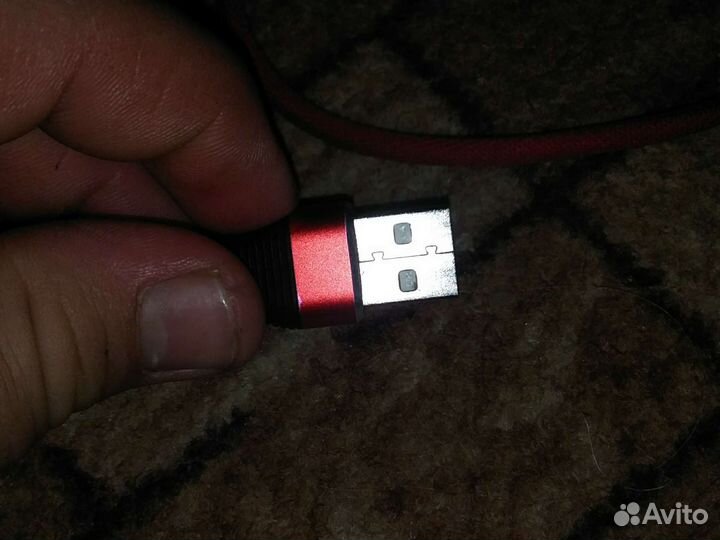 Шнур на iPhone 1 метр плюс минус.Оригинал