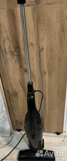 Пылесос вертикальный