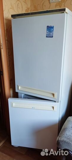 Холодильник бу stinol