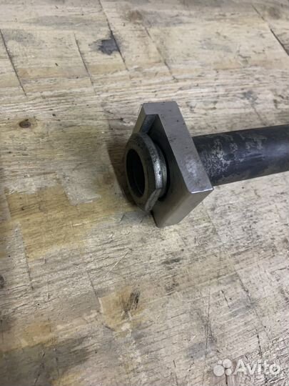 Ось заднего колеса Yamaha TDM 900