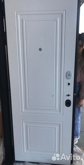 Дверь входная Модена