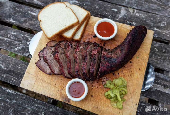 Копченый говяжий язык под «снегом» из хрена