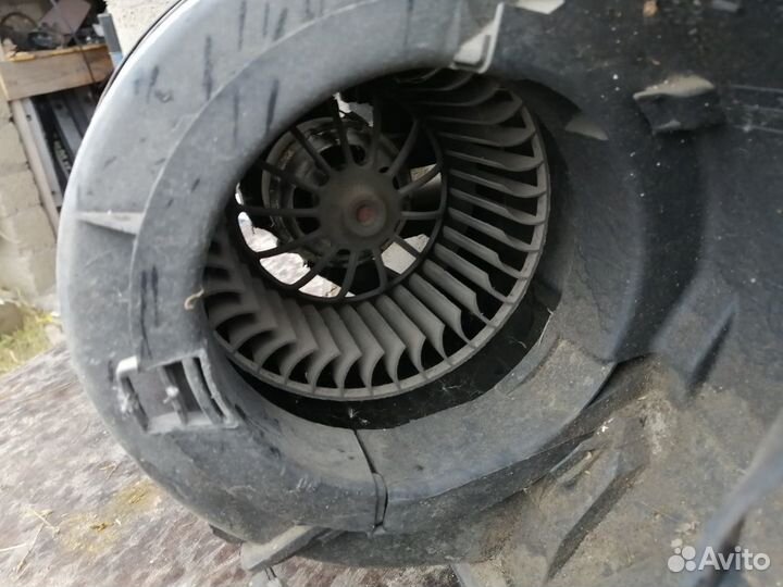 Бмв е36 моторчик печки