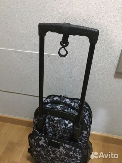 Крючки на коляску Новые (запечатаны )