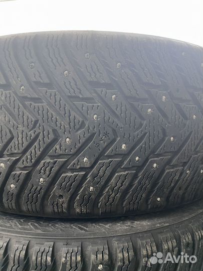 Nokian Tyres Hakkapeliitta 8 235/45 R18 98T