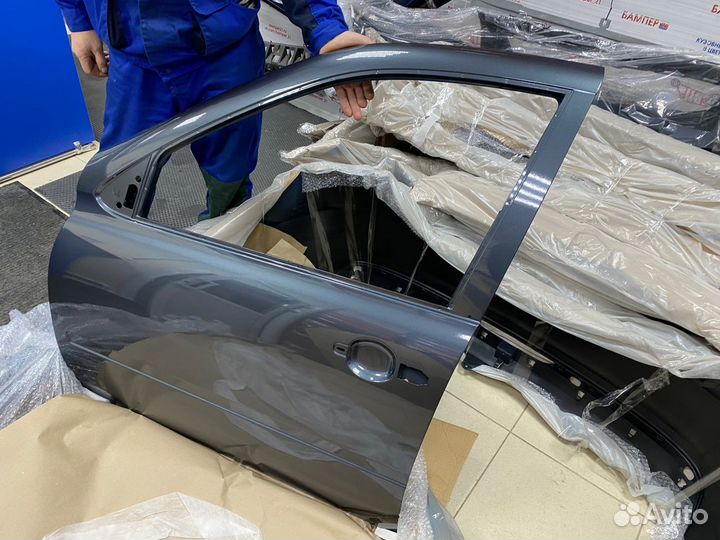 Дверь передняя левая Гранта Цвет Борнео 633