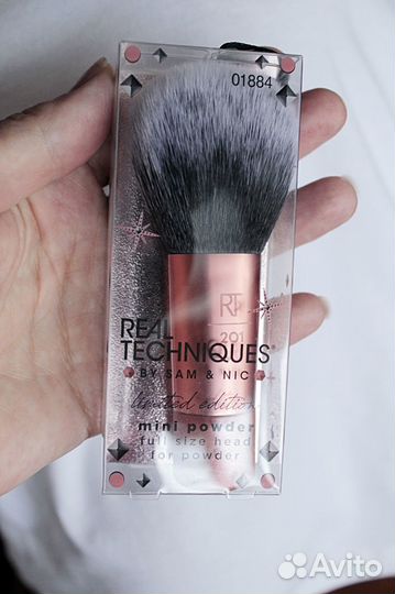 Кисть для пудры Real Techniques Powder Brush