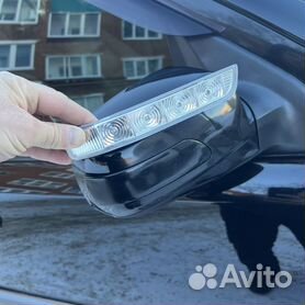 LED Повторители поворотов на боковые зеркала в автомобиль (2 шт) красного цвета