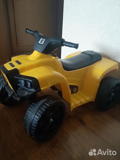 Детский электромобиль квадроцикл б/у