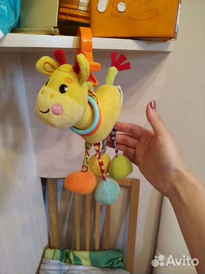 Погремушка грызунок на прищепке пакетом