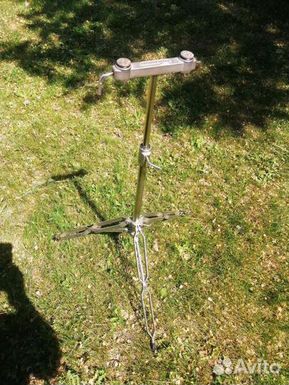 Стойка для электронных барабанов